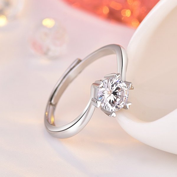 Heart-shaped female ring